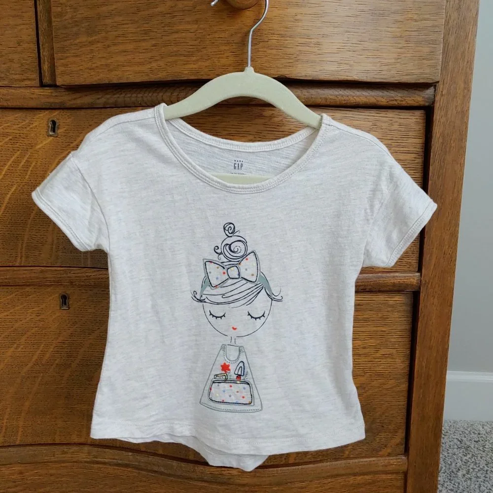 ⭐ Baby GAP Toddler short sleeve top lot 18-24m